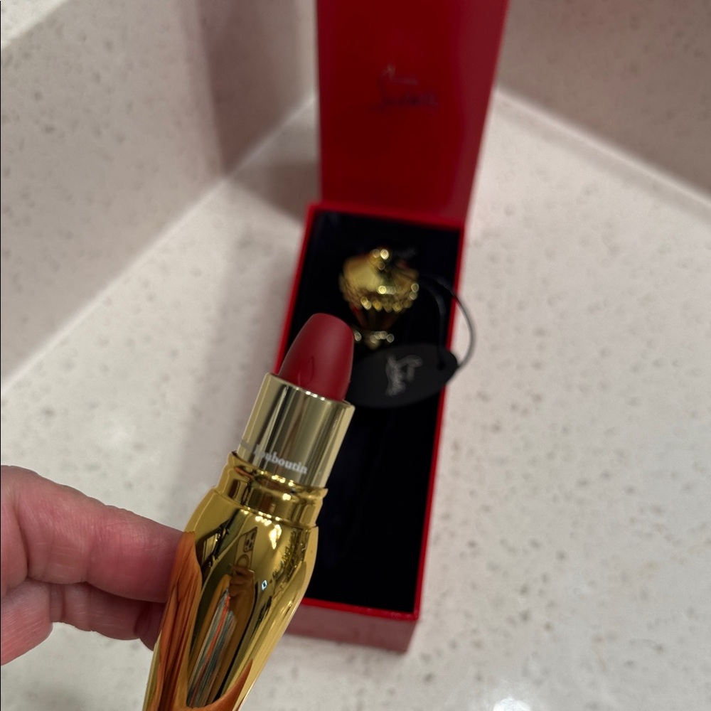 Christian Louboutin Gold Lipstick in Red Packaging - Picture 4 of 7
